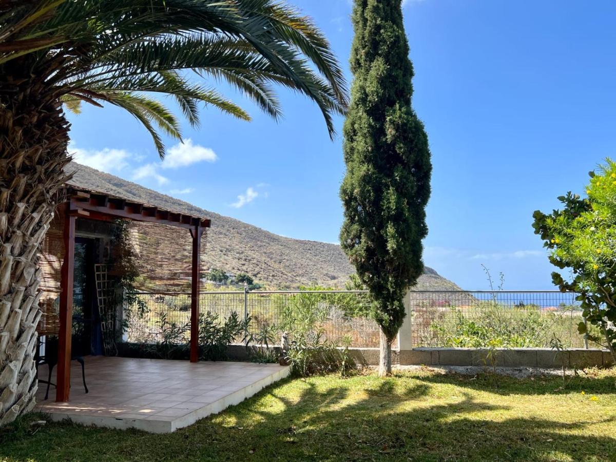 Winter Wonderland Villa Puerto de Santiago  Ngoại thất bức ảnh